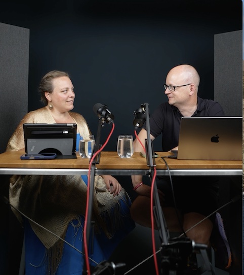 Melanie Fedl Roman Seidl KI-Podcast Sachertorte und Sauerkraut